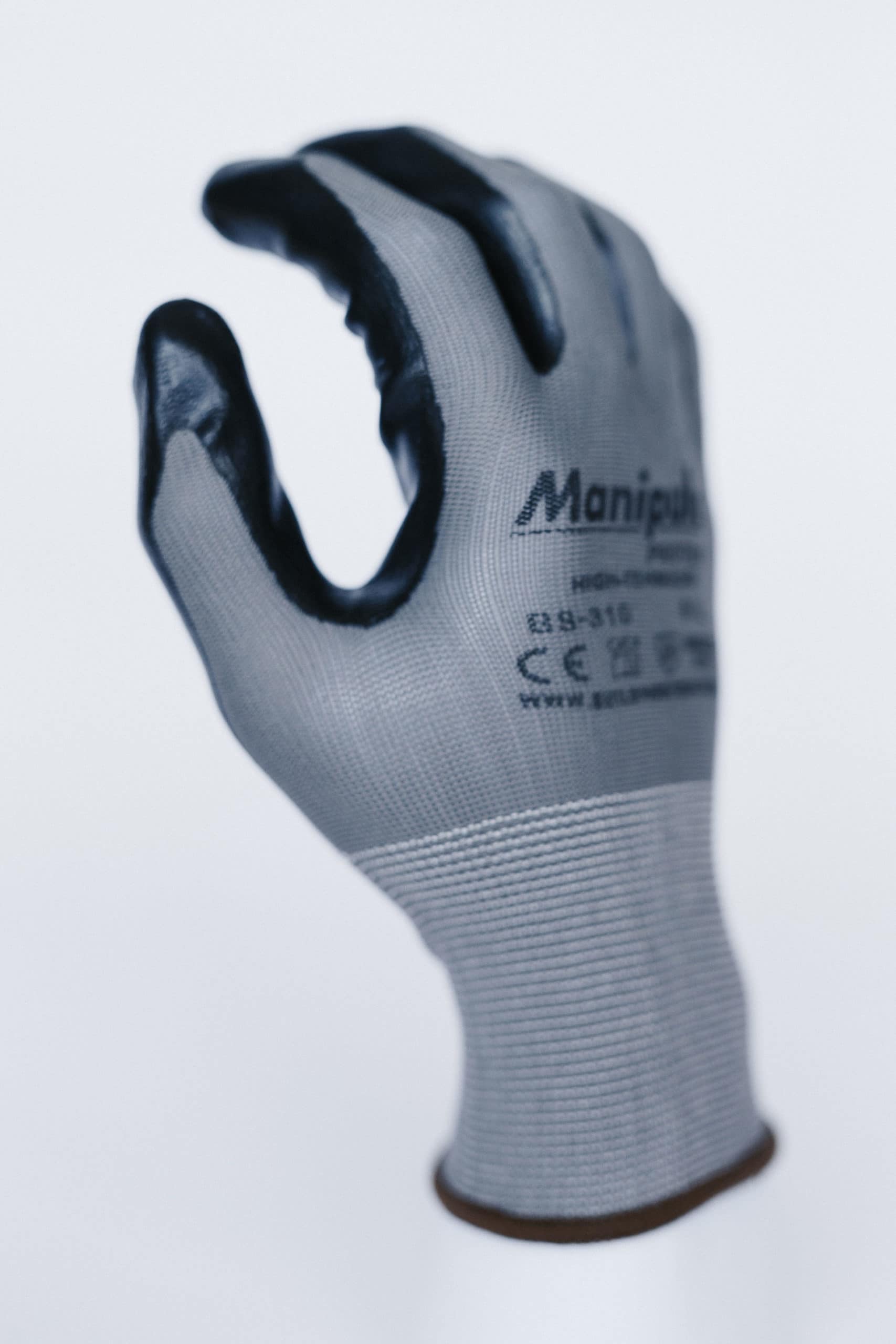 9 Length 72 Pair Gray Foam Nitrile Palm Coating Knit Wrist Cuff MAGID ROC GP560 Nylon Glove Size 7 